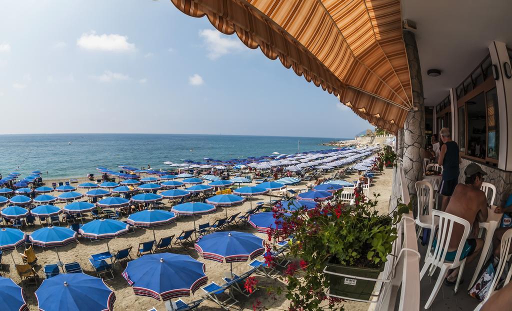 Residence Hotel Kriss Deiva Marina Εξωτερικό φωτογραφία
