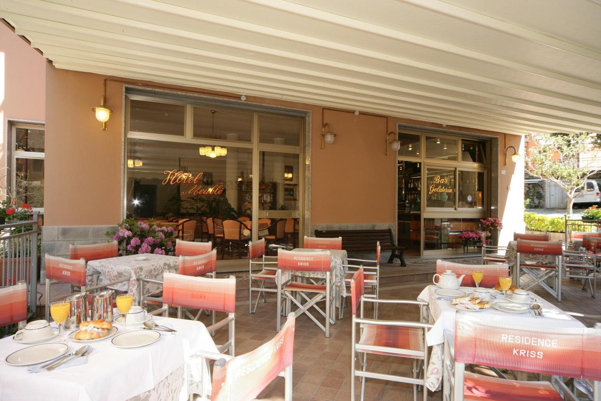 Residence Hotel Kriss Deiva Marina Εξωτερικό φωτογραφία