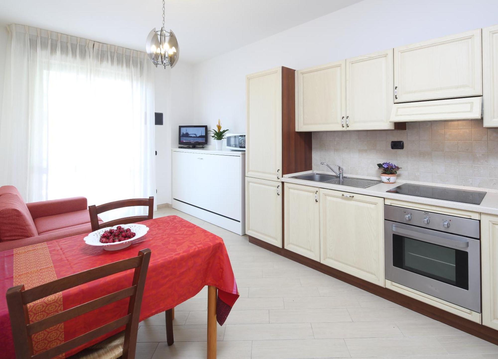Residence Hotel Kriss Deiva Marina Εξωτερικό φωτογραφία