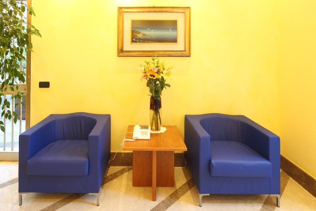 Residence Hotel Kriss Deiva Marina Εξωτερικό φωτογραφία
