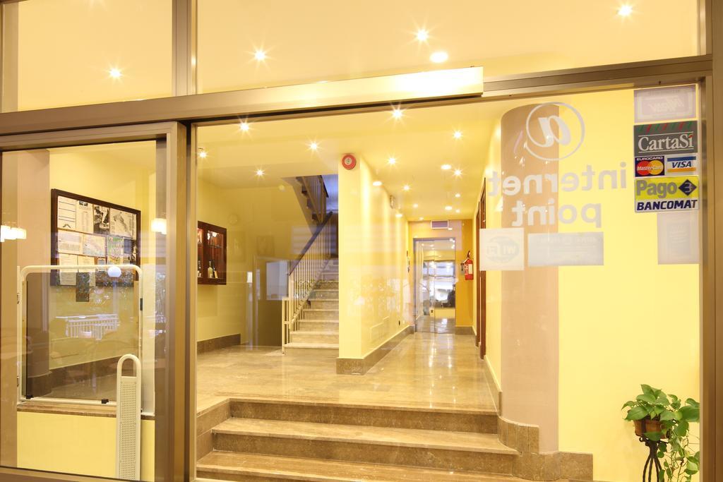 Residence Hotel Kriss Deiva Marina Εξωτερικό φωτογραφία