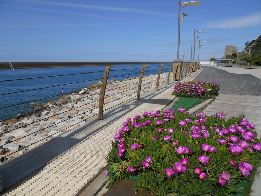 Residence Hotel Kriss Deiva Marina Εξωτερικό φωτογραφία